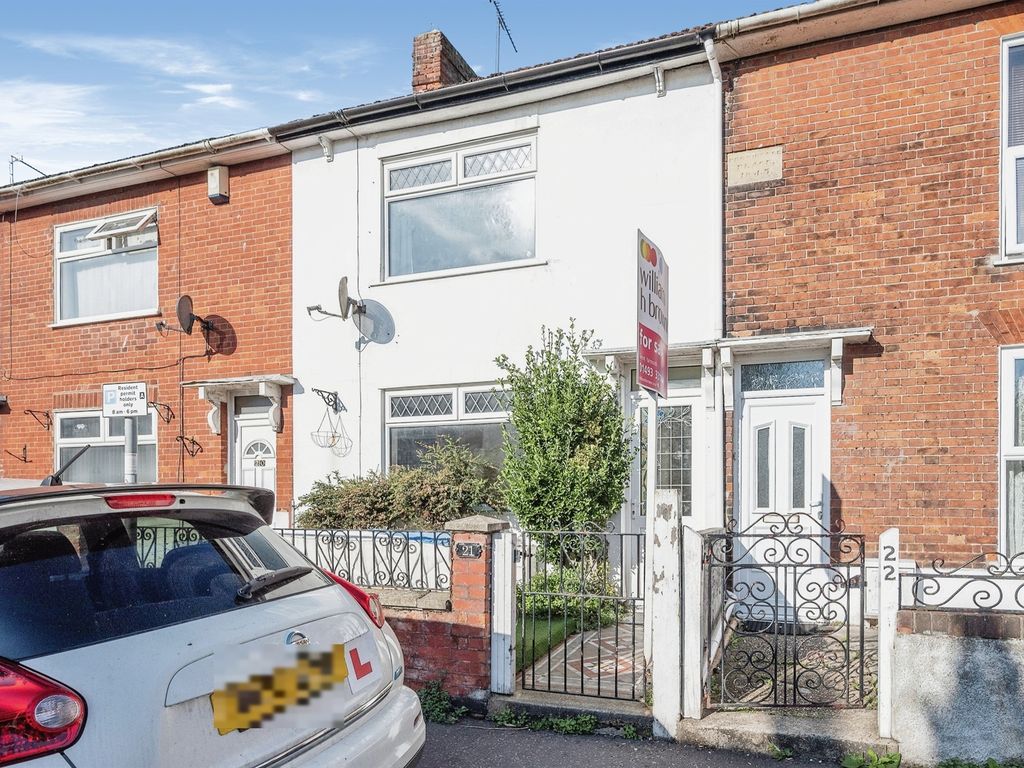3 bed terraced house for sale in Russell Road, Great Yarmouth NR30, £