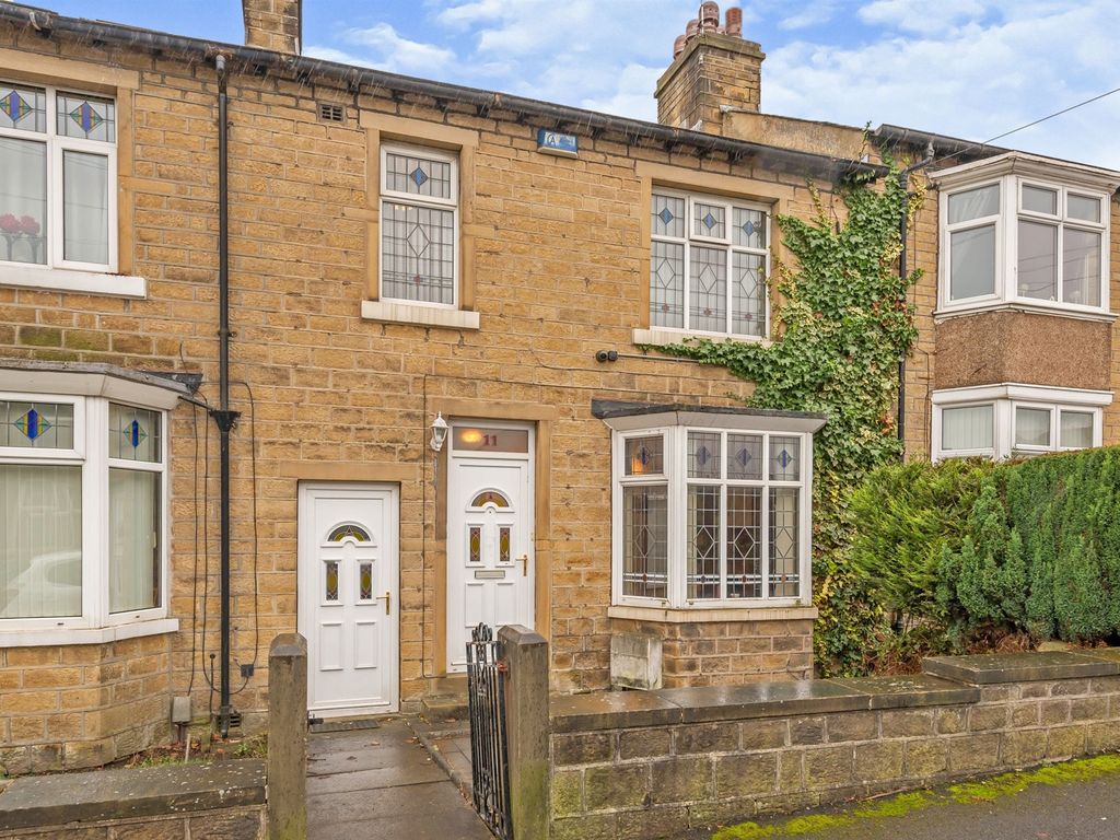 3 bed terraced house for sale in Tom Lane, Crosland Moor, Huddersfield