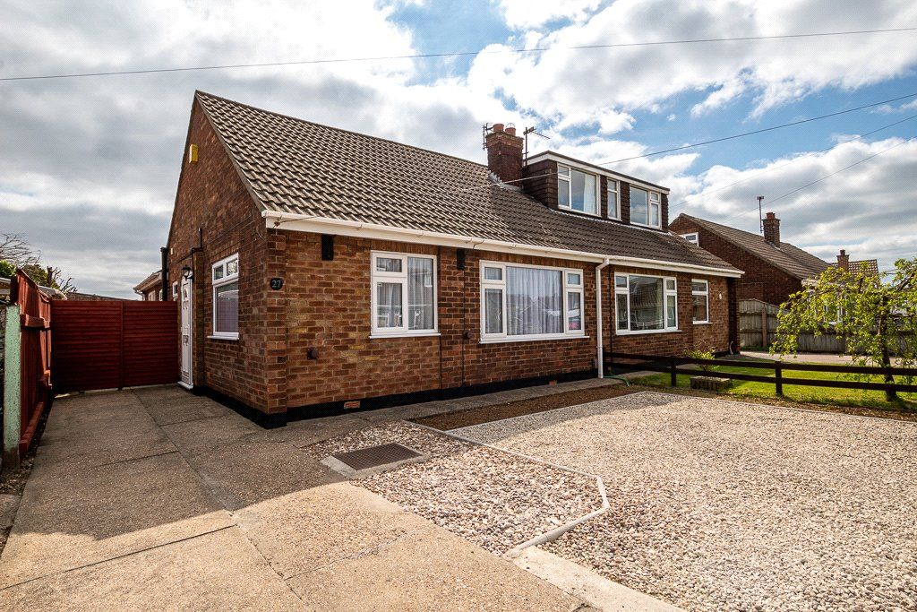 3 bed bungalow to rent in Valda Vale, Immingham, North East Lincs DN40