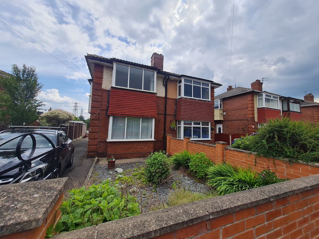 3 bed semidetached house to rent in Charles Avenue, Agbrigg, Wakefield