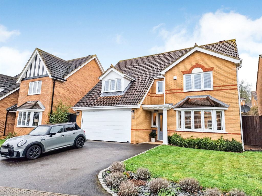 4 bed detached house for sale in Withybed Way, Thatcham, Berkshire RG18