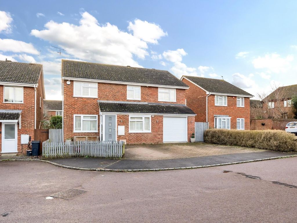 5 bed detached house for sale in Thornlea, Ashford TN23, £485,000 Zoopla