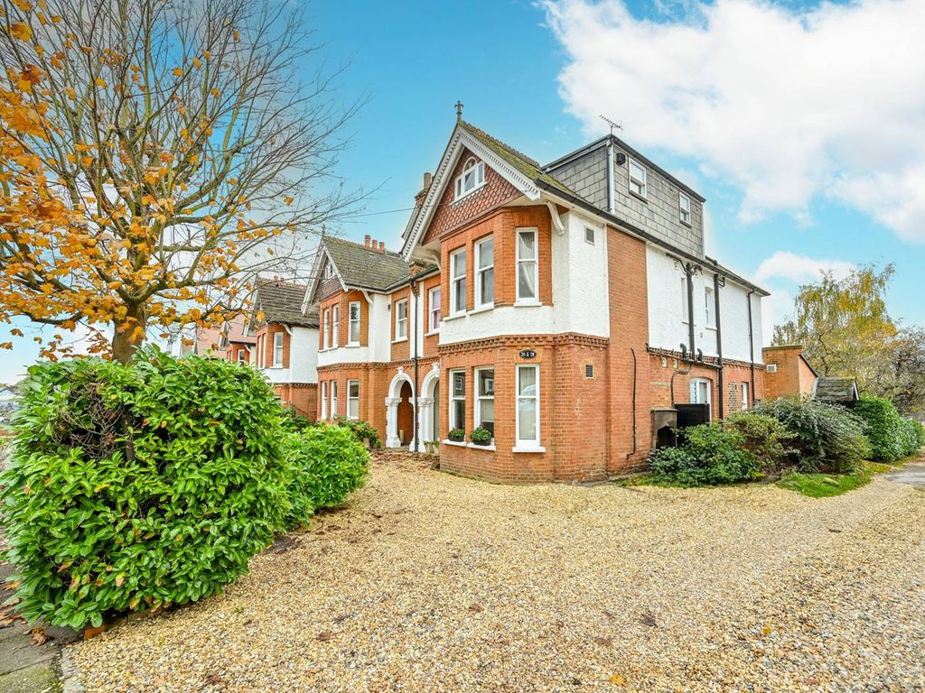 2 bed flat for sale in Road, Kingston, Kingston Upon Thames