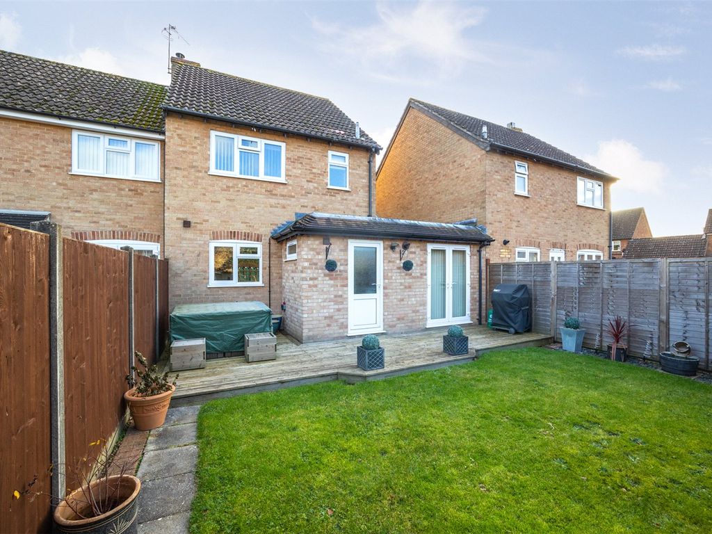4 bed terraced house for sale in Montacute Drive, Thatcham, Berkshire