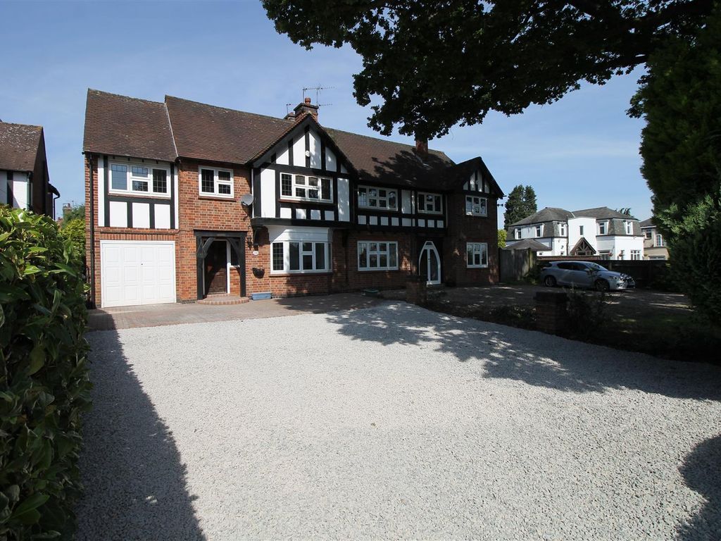 4 bed semidetached house to rent in Loughborough Road, Birstall, Leicester LE4, £1,500 pcm Zoopla