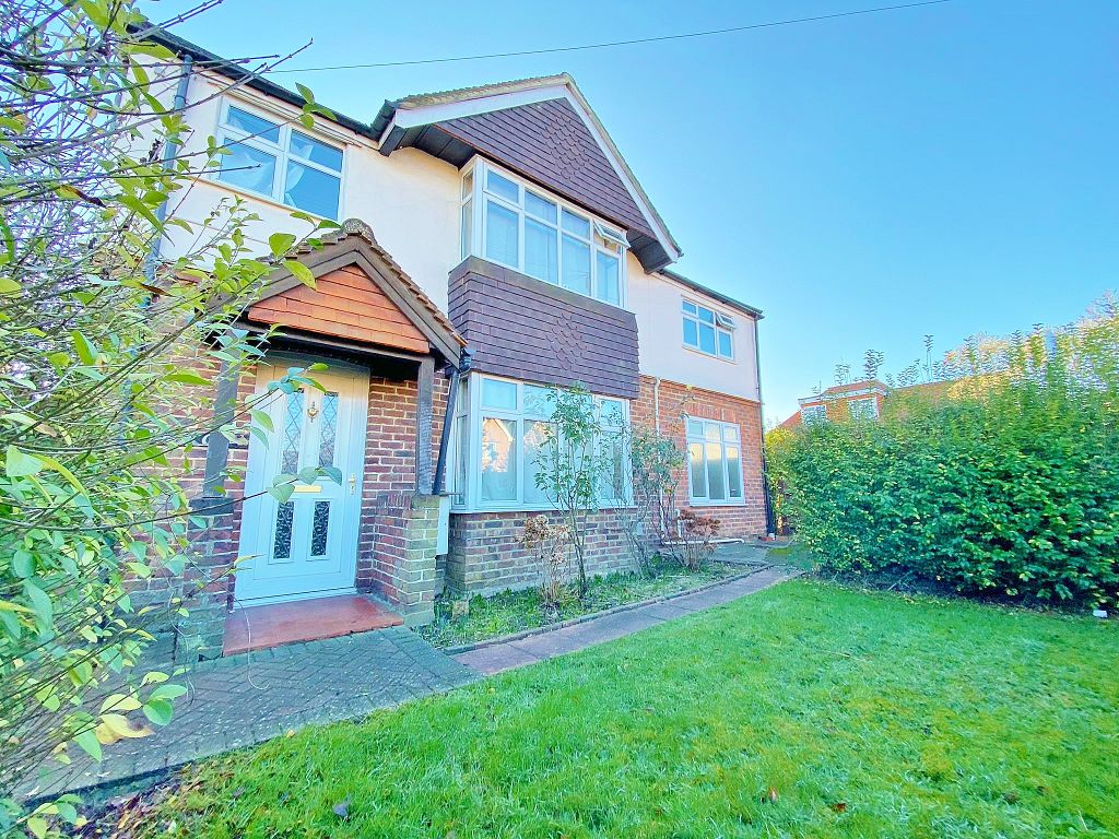 2 bed flat to rent in Aldershot Road, Guildford, Surrey GU2 Zoopla