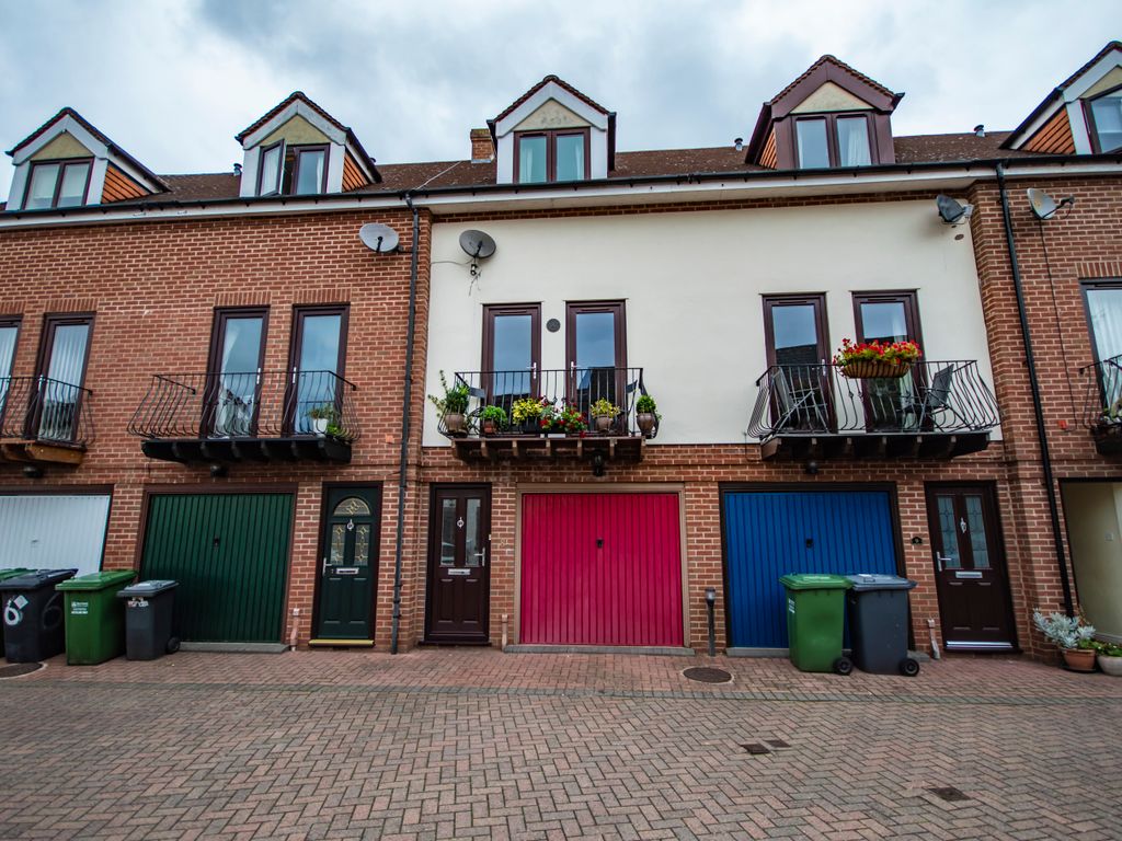 3 bed town house to rent in Millside Court, Bewdley DY12, £975 pcm Zoopla