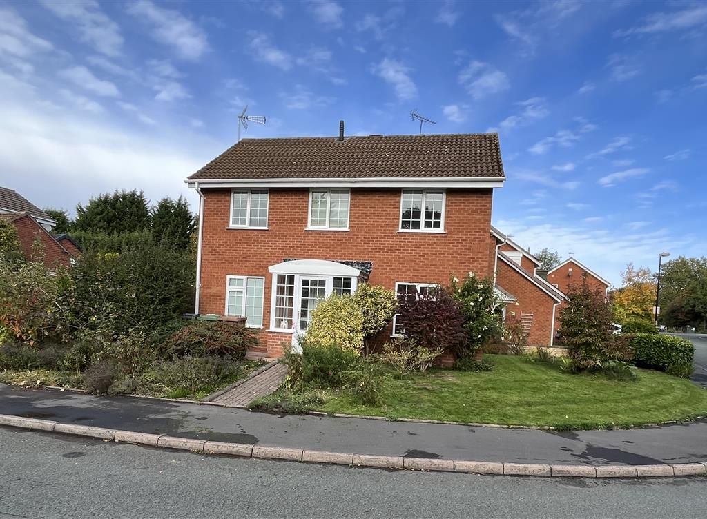 4 bed detached house to rent in Cricket Close, Walsall WS5 Zoopla