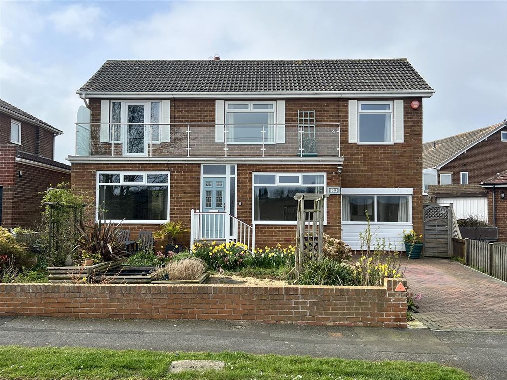 4 bed detached house for sale in Cornelian Drive, Scarborough YO11, £