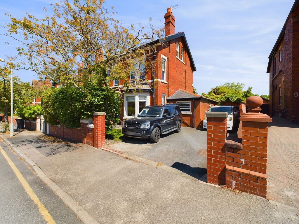 7 bed semidetached house for sale in Lockwood Avenue, PoultonLeFylde