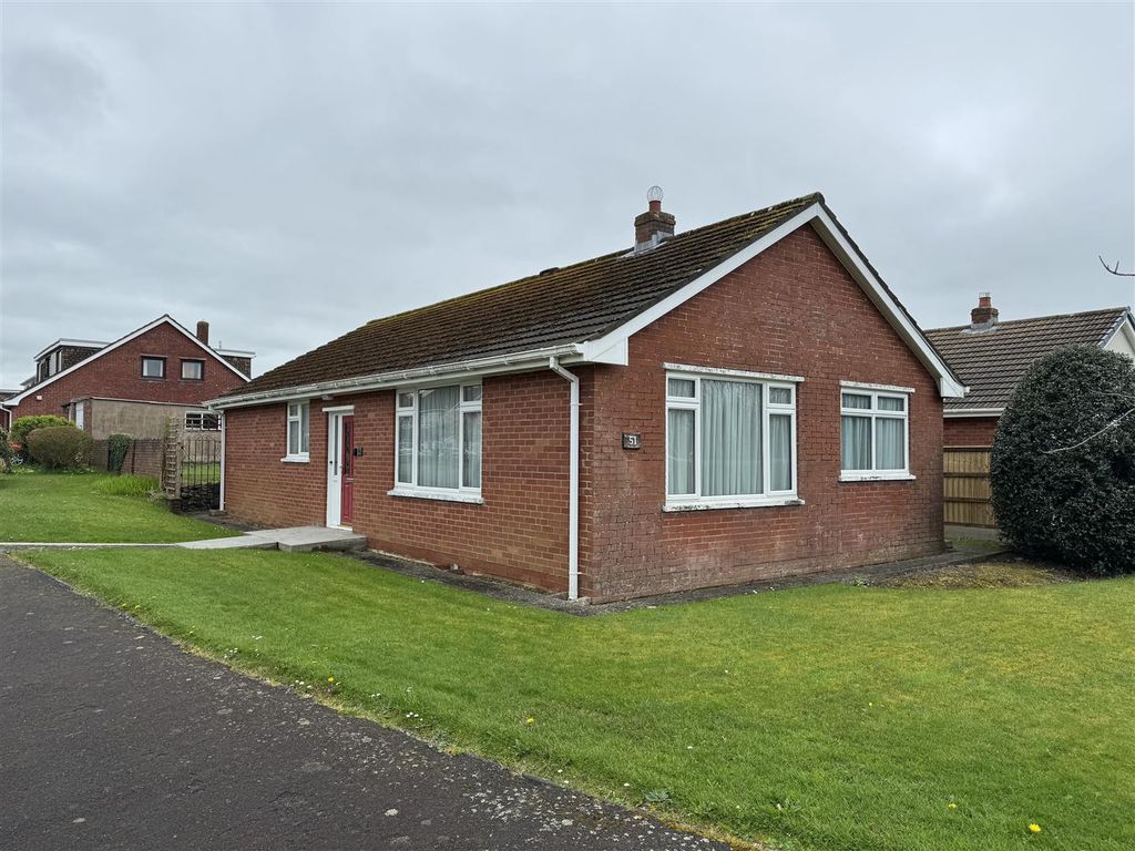 3 bed detached bungalow for sale in Erw Goch, Waunfawr, Aberystwyth