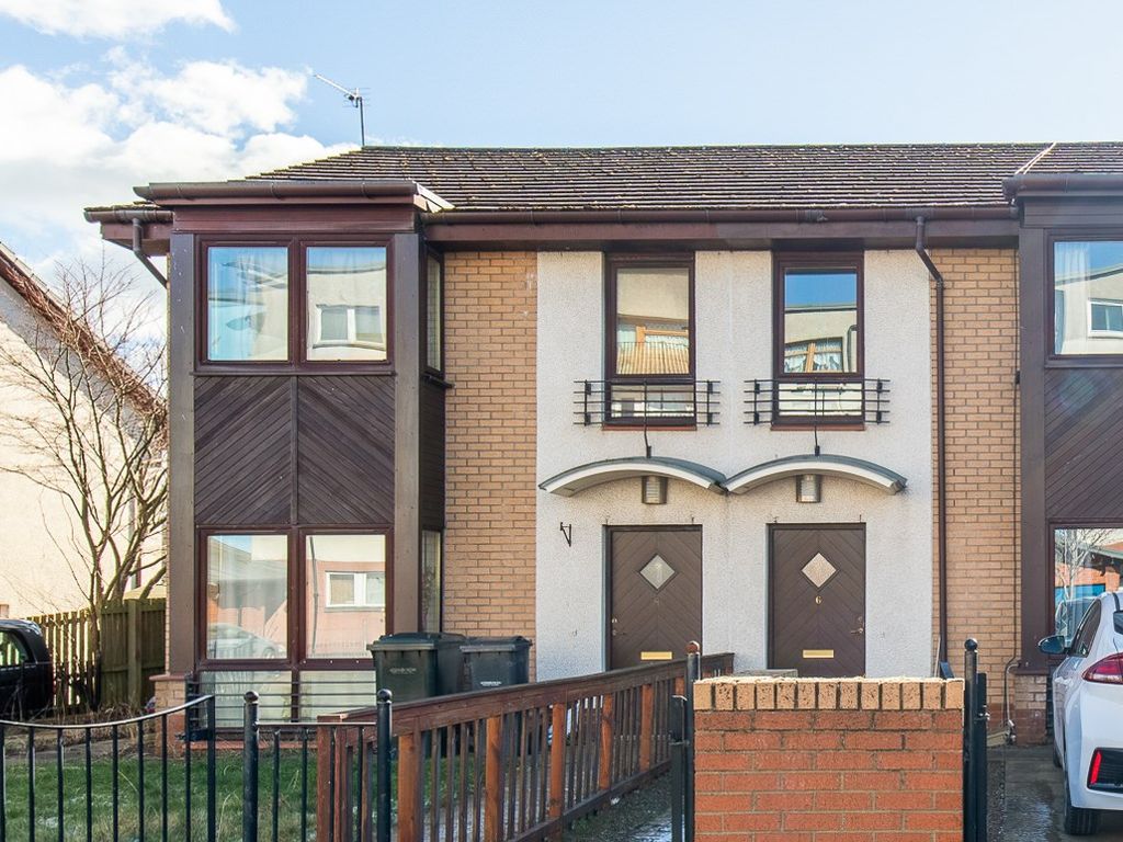 3 bed terraced house for sale in Southhouse Walk, Burdiehouse
