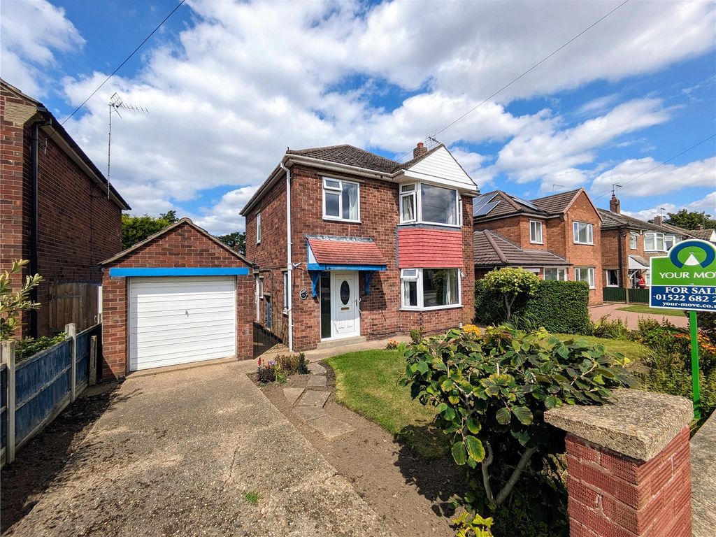 3 bed detached house for sale in Malton Road, North Hykeham, Lincoln