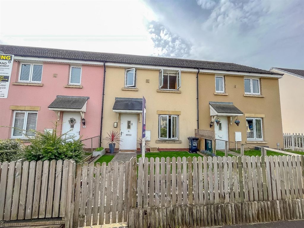 2 bed terraced house for sale in Bessemer Drive, Newport NP19, £220,000