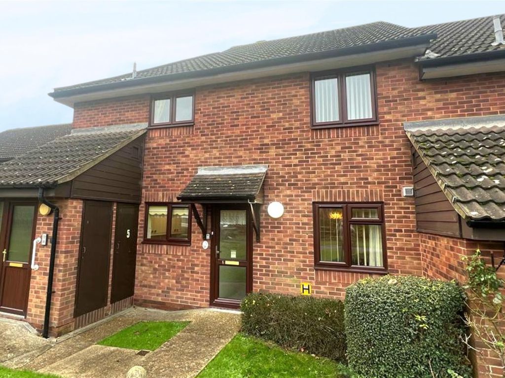 2 bed flat for sale in Langney Rise, Eastbourne BN23, £130,000 Zoopla