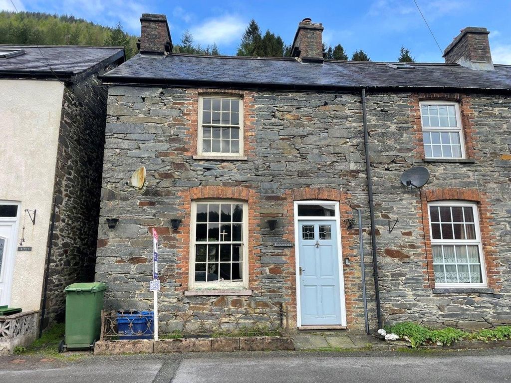 2 bed terraced house for sale in Dinas Mawddwy, Machynlleth, Gwynedd