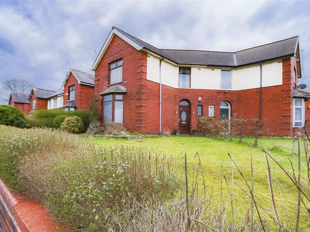 2 bed semidetached house for sale in Queensway, Rochdale OL11 Zoopla