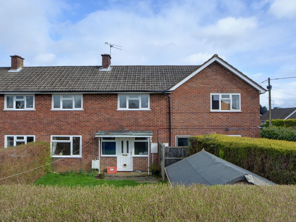 2 bed flat to rent in The Mead, Liphook GU30 Zoopla