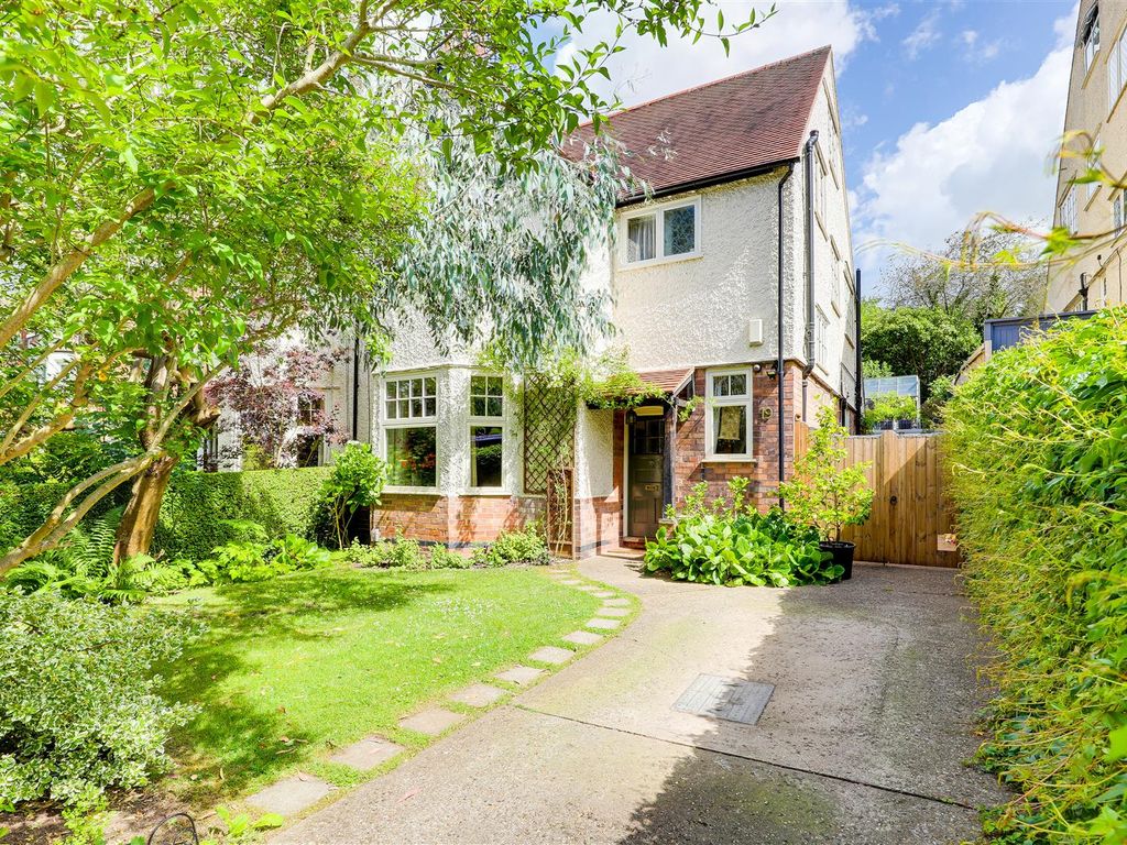 4 bed semidetached house for sale in Tavistock Avenue, Mapperley Park