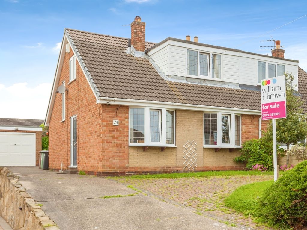 2 bed semidetached bungalow for sale in Thorne Grove, Rothwell, Leeds