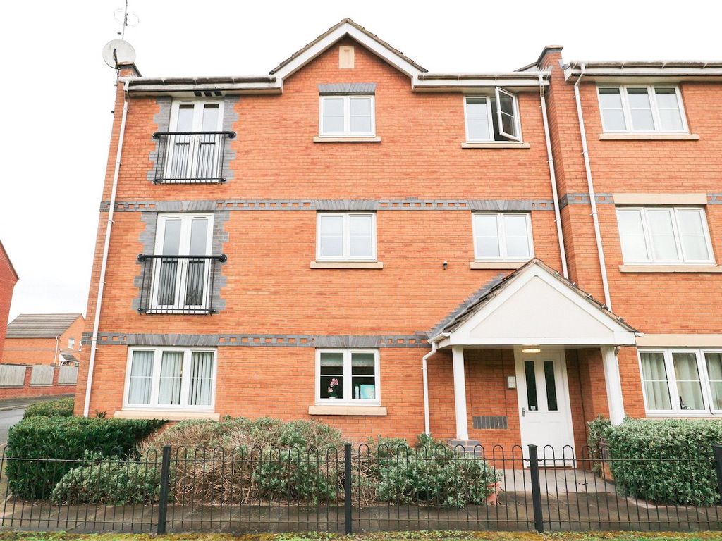 2 bed flat for sale in Moorhen Close, Brownhills, Walsall, West
