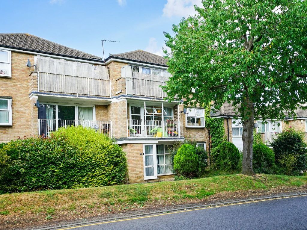 2 bed flat for sale in Himley Green, Leighton Buzzard LU7 Zoopla