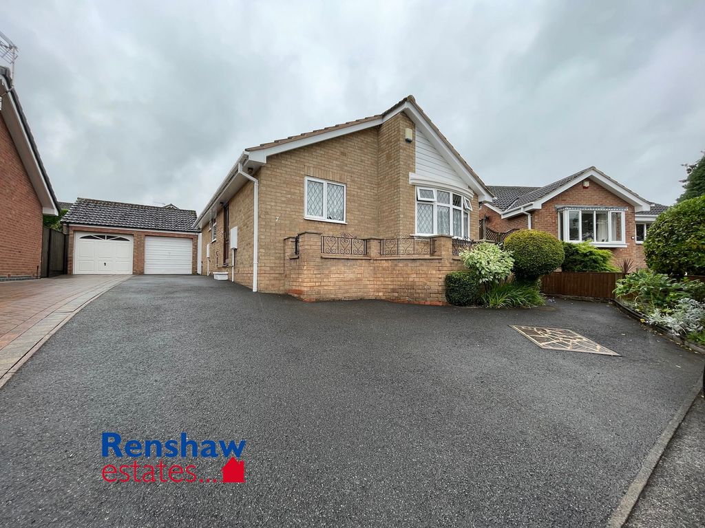 2 bed detached bungalow for sale in Holme Croft, West Hallam, Ilkeston