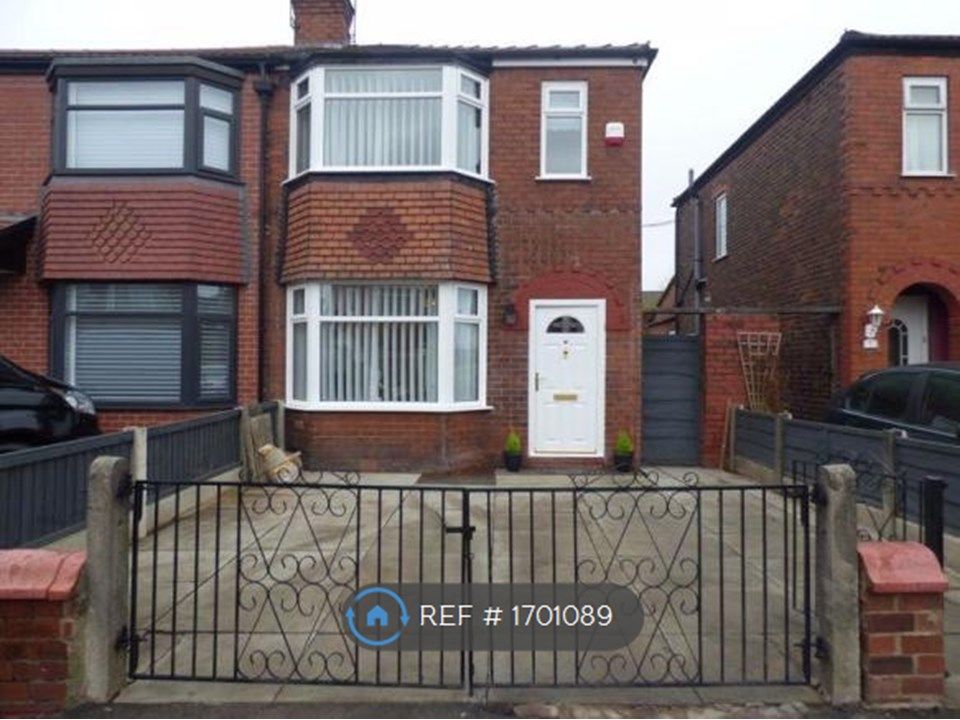 3 Bed Semi Detached House To Rent In Middleton Road North Reddish