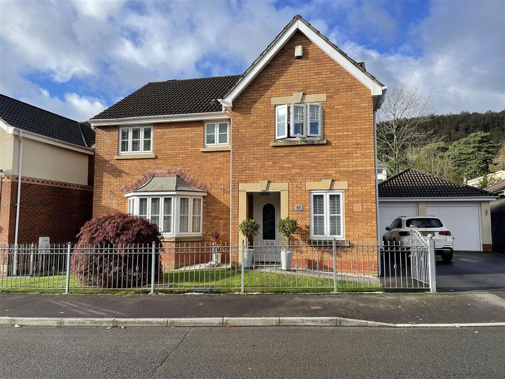 4 bed detached house for sale in Ffynnon Dawel, Aberdulais, Neath SA10