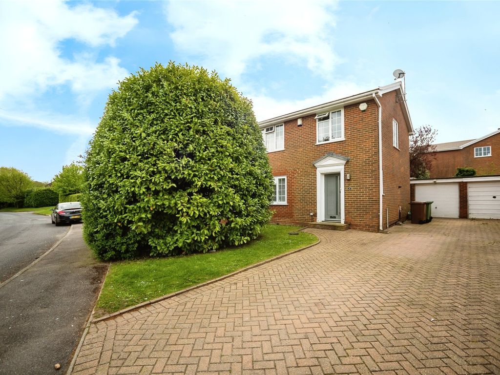4 bed detached house for sale in Great Footway, Langton Green