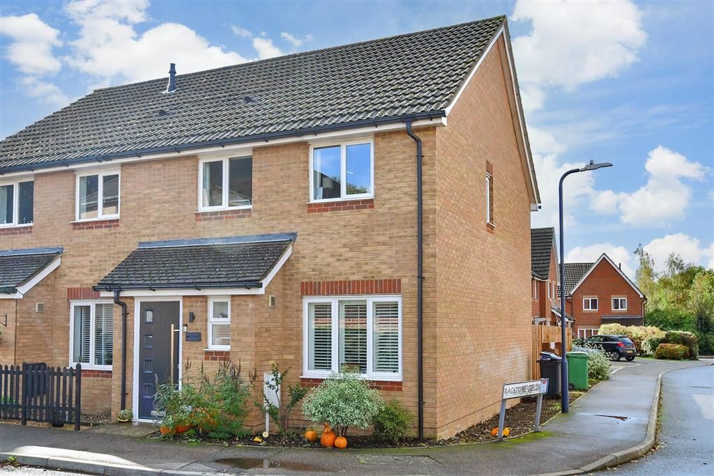 3 bed semidetached house for sale in Furfield Chase, Boughton
