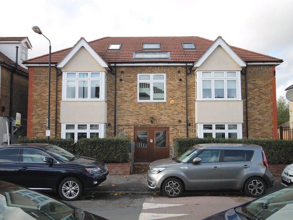 Detached house for sale in Winchester Road, Chingford, London E4 Zoopla