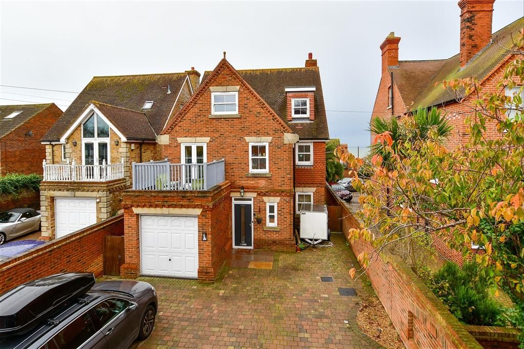5 bed detached house for sale in Dumpton Park Drive, Ramsgate, Kent