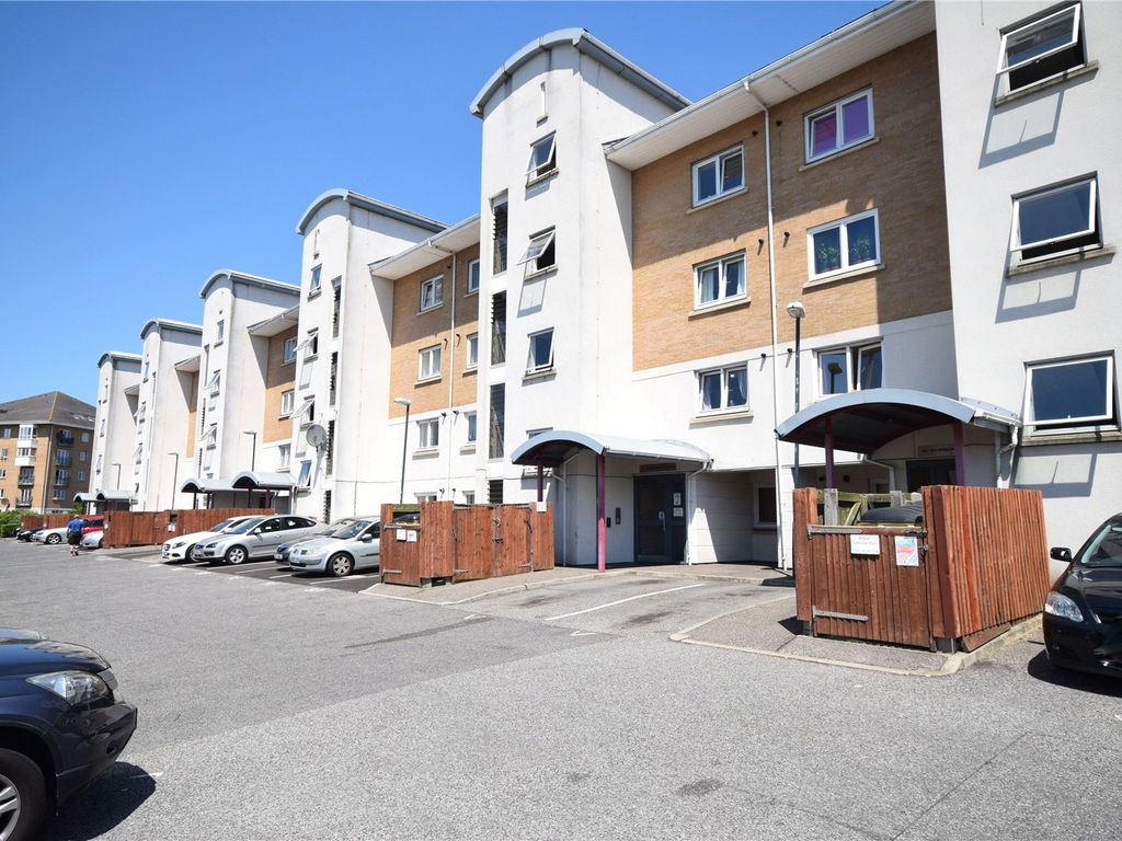 2 bed flat to rent in Windrush Court, Chichester Wharf, Erith DA8 Zoopla