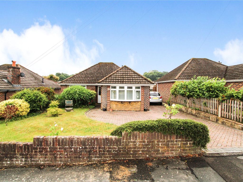 3 bed bungalow for sale in Hillview Road, Hythe, Southampton, Hampshire SO45 Zoopla