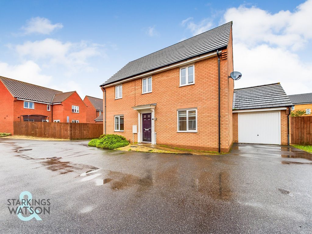 4 bed detached house to rent in Foxhouse Road, Queens Hills, Costessey