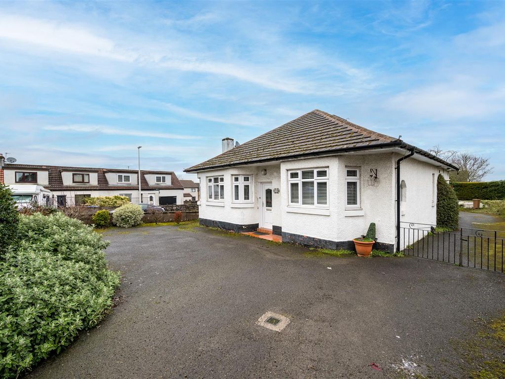 3 bed detached bungalow for sale in Strathmartine Road, Dundee DD3, £