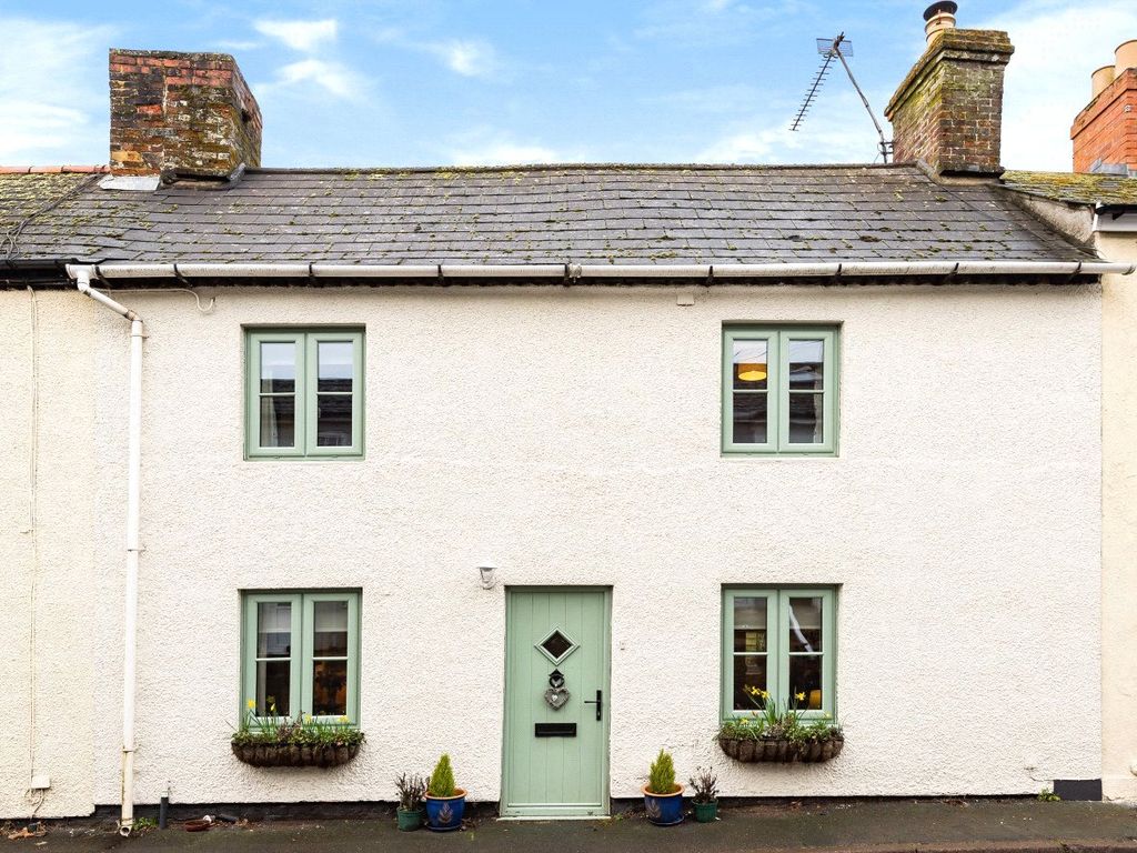 2 bed terraced house to rent in Marlborough Road, Wroughton, Swindon