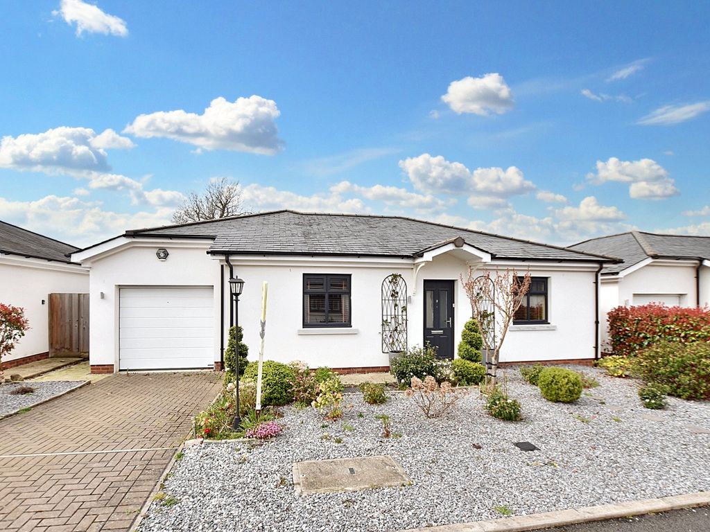 3 bed bungalow for sale in Sadler Green, Bovey Tracey, Newton Abbot, Devon TQ13, £435,000 Zoopla