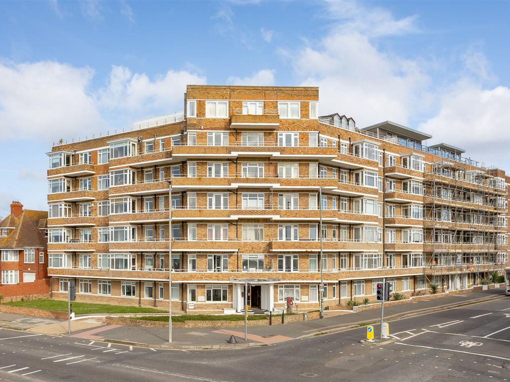 3 bed flat for sale in Kingsway, Hove BN3 Zoopla