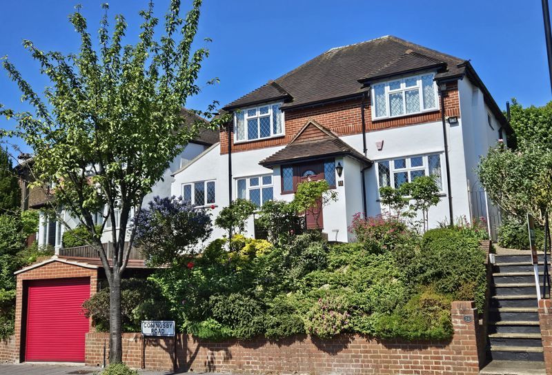 4 bed detached house for sale in Coningsby Road, South Croydon CR2, £