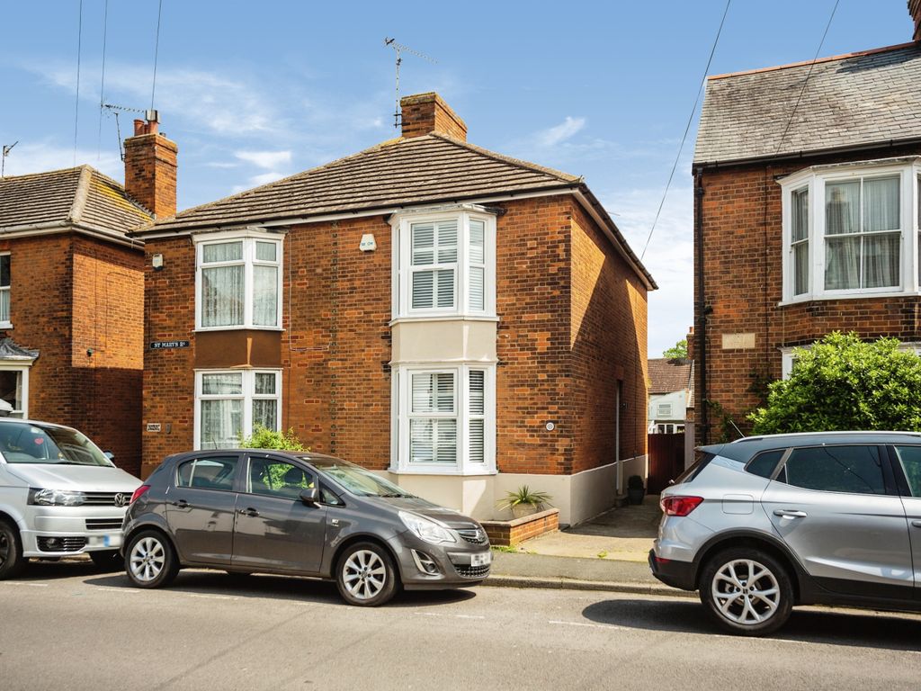 2 bed semidetached house for sale in St. Marys Road, Faversham, Kent