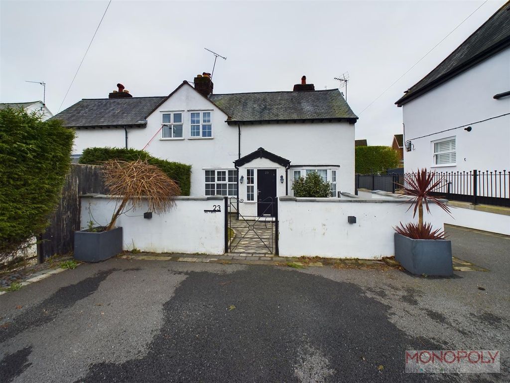 3 bed semidetached house for sale in Ael Y Bryn, Wrexham LL11, £