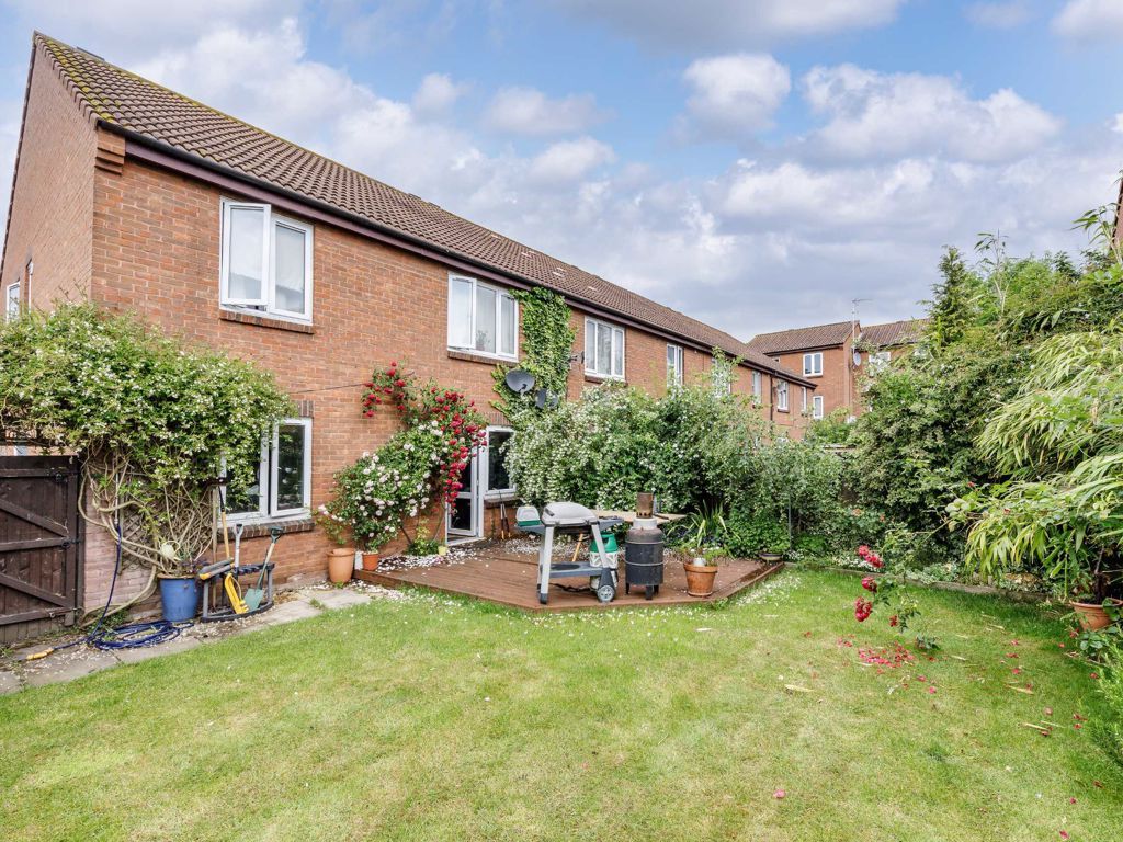 2 bed for sale in Nene Gardens, Feltham TW13 Zoopla