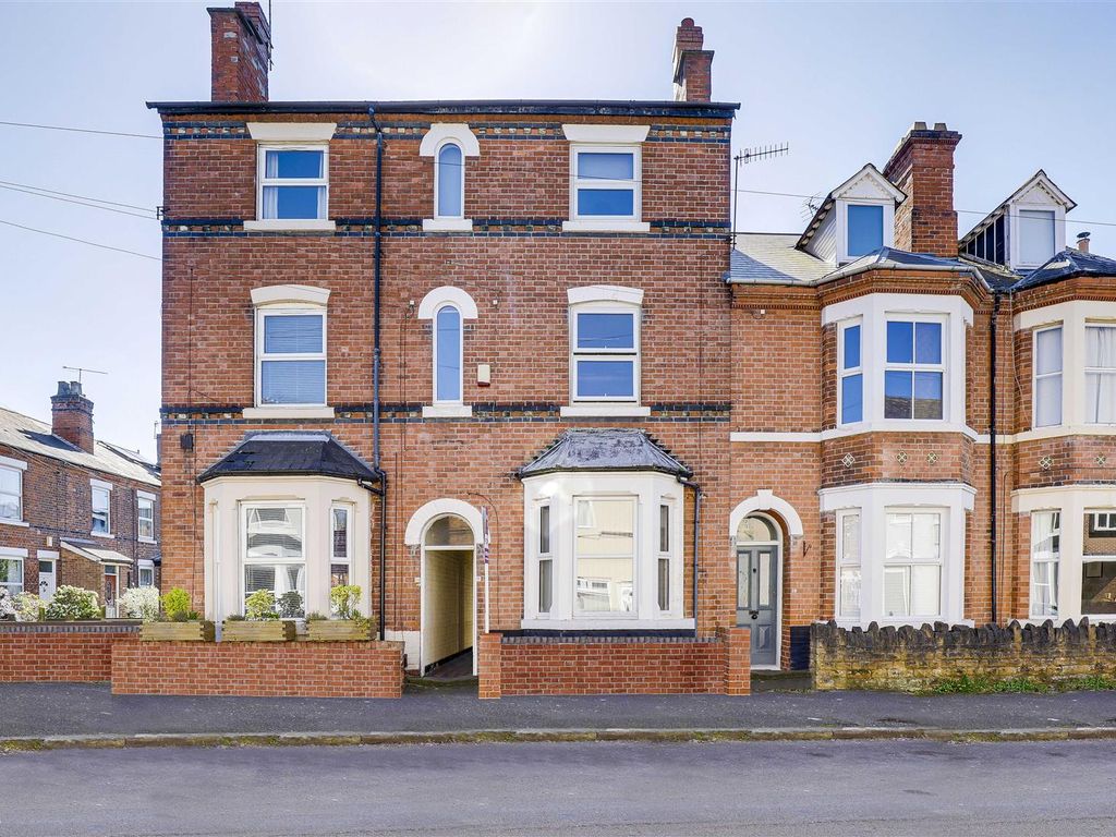 5 bed terraced house for sale in Bernard Street, Carrington