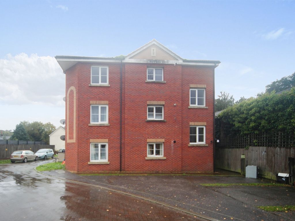 The Deanes, Tiverton EX16  