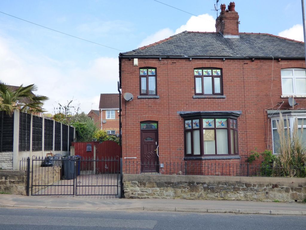 3 bed semidetached house for sale in Cemetery Road, Hemingfield