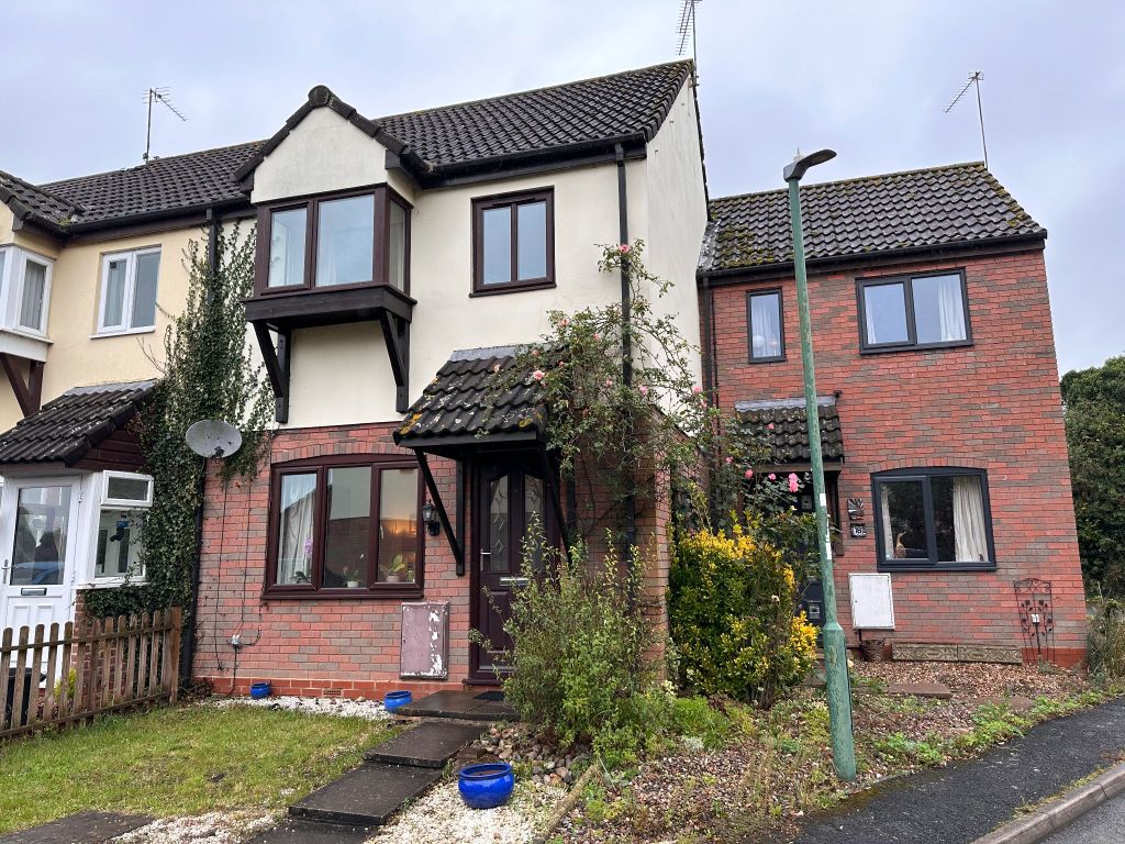 3 bed terraced house to rent in Willow Close, Alcester B49, £850 pcm