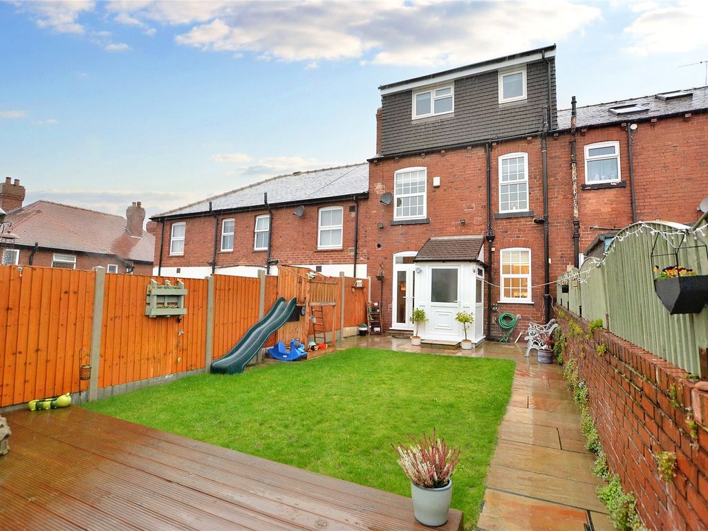 4 bed terraced house for sale in Butt Hill, Kippax, Leeds, West