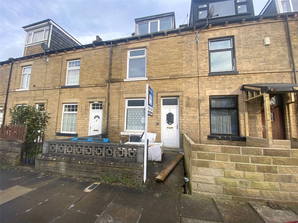 3 bed terraced house for sale in Hartington Terrace, Bradford, West